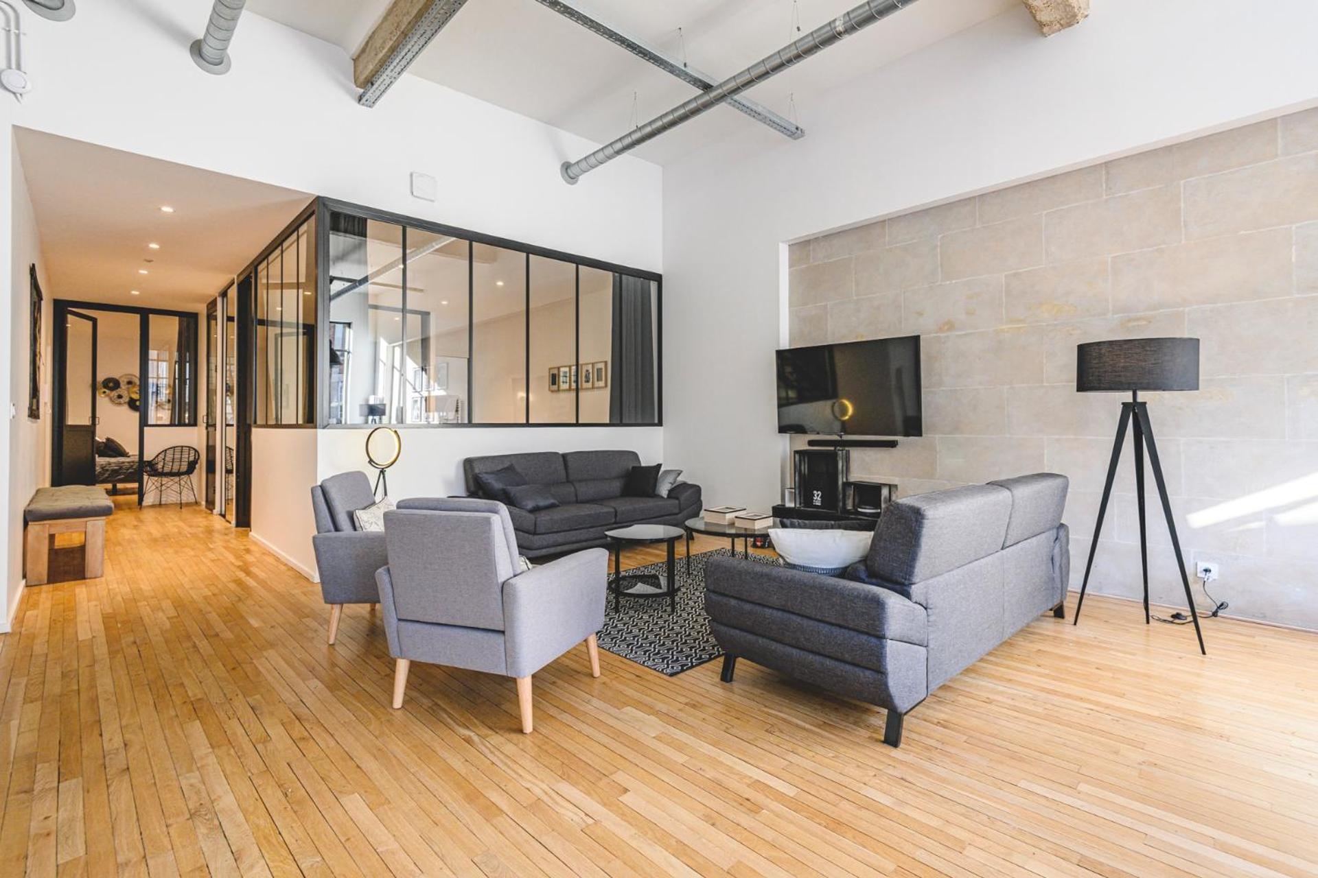 شقة Ikizen Prestige - Loft Du Cadran - Parking Prive رانس المظهر الخارجي الصورة